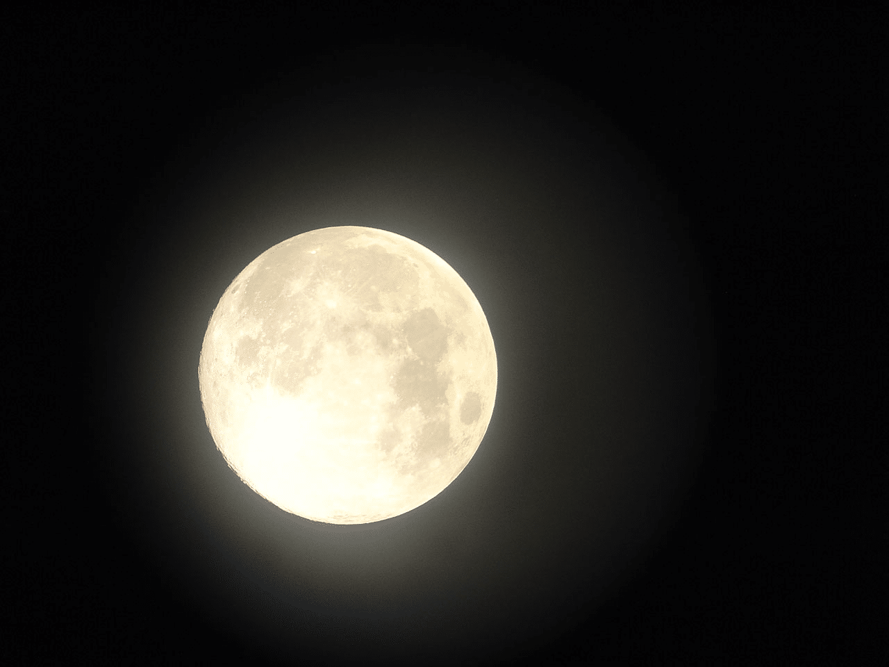 Super Moon Tonight Live