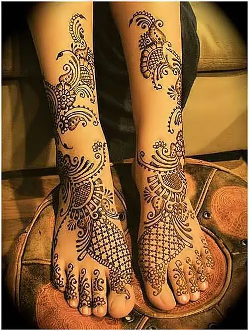 brides henna mehndi designs